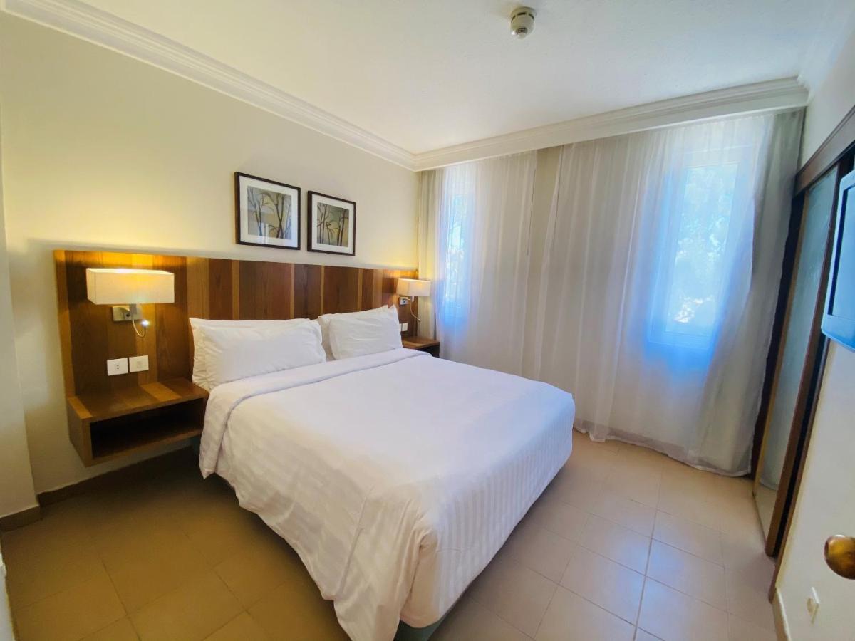 One-Bedroom Apartment,1023043282:JPEG