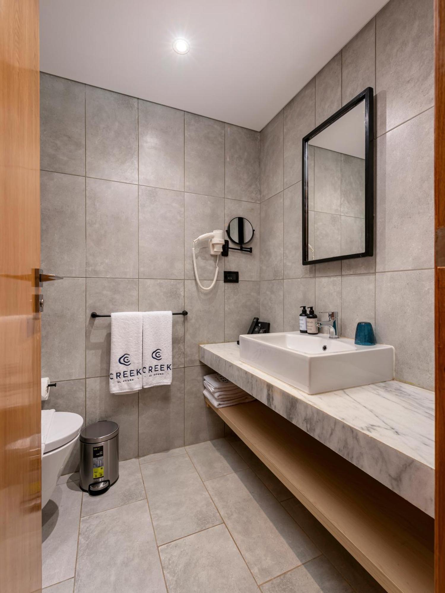 Junior Suite With Roof Top And Jacuzzi Mountain View